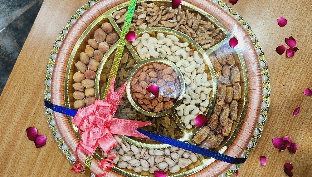 Indian-sweets-gift-box-2